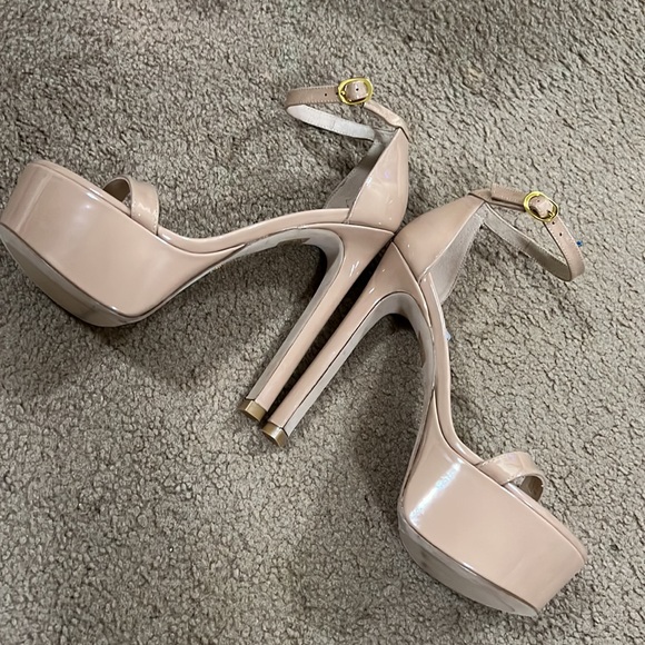 🌸STUART WEITZMAN - Picture 5 of 6